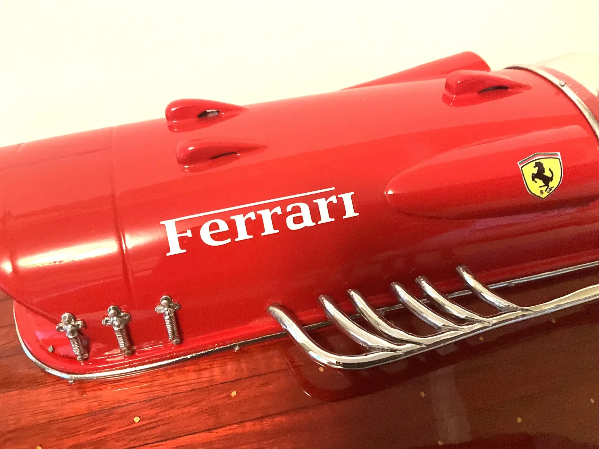 No Reserve Ferrari Arno XI Racing Boat Model | PCARMARKET